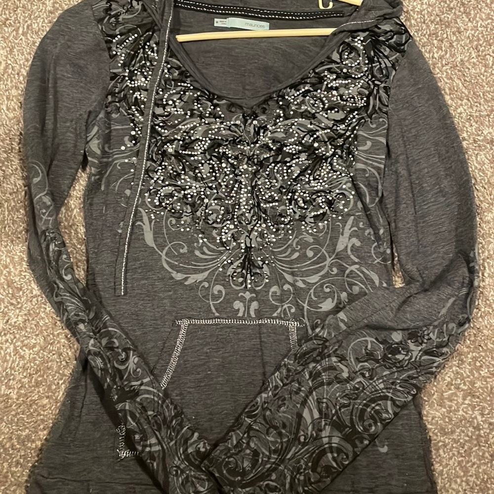 long sleeve hoodie shirt. size medium